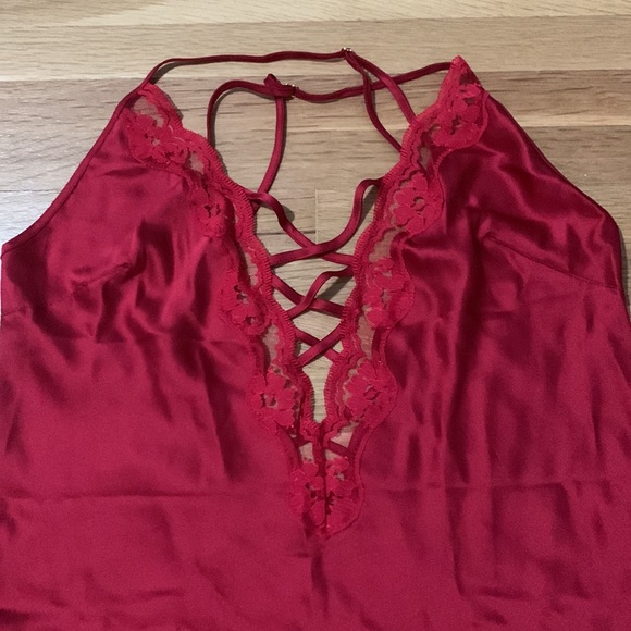 Super sexy slip in deep red/maroon Color - Picture 2 of 4